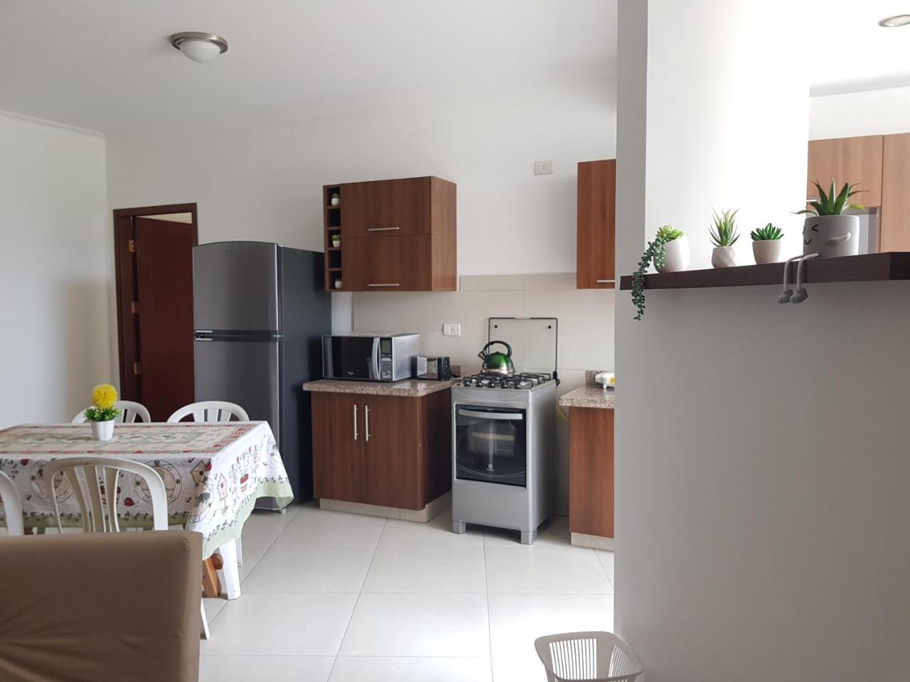 Edificio Las Palmas 3100 Санта-Крус-де-ла-Сьерра Экстерьер фото